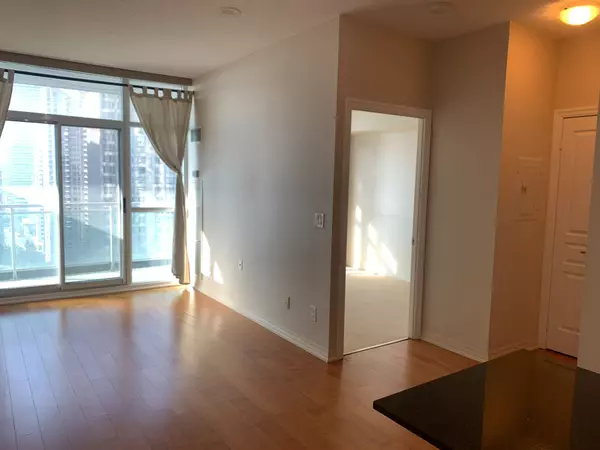 Mississauga, ON L5B 0E8,223 Webb DR #1912