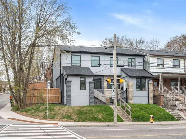Toronto W03, ON M6H 2H8,1526 Davenport RD