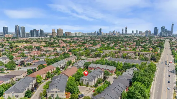 Mississauga, ON L5R 4E8,470 Faith DR #95