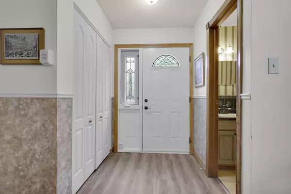 London North, ON N6G 3P6,42 Olympic CRES