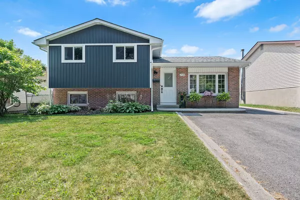 Kingston, ON K7K 5X7,208 Sutherland DR