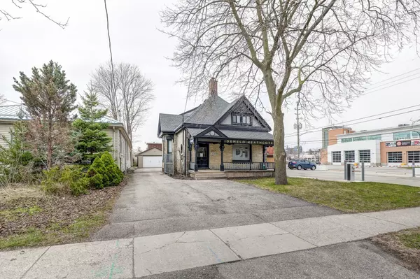 London East, ON N6B 2S4,239 Colborne ST