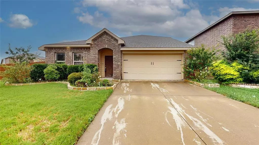 2101 Long Forest Road, Forney, TX 75126