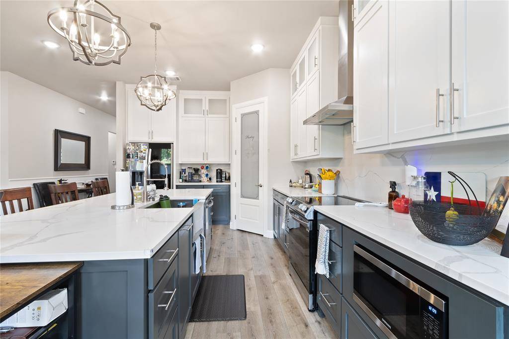 River Oaks, TX 76114,912 Boston Lane