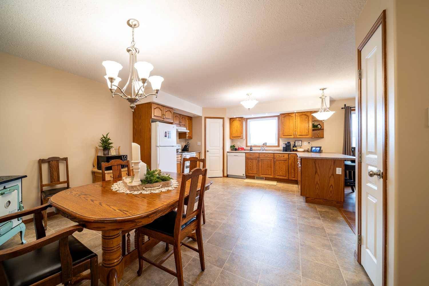 Wainwright, AB T9W 1W2,2608A 11 AVE