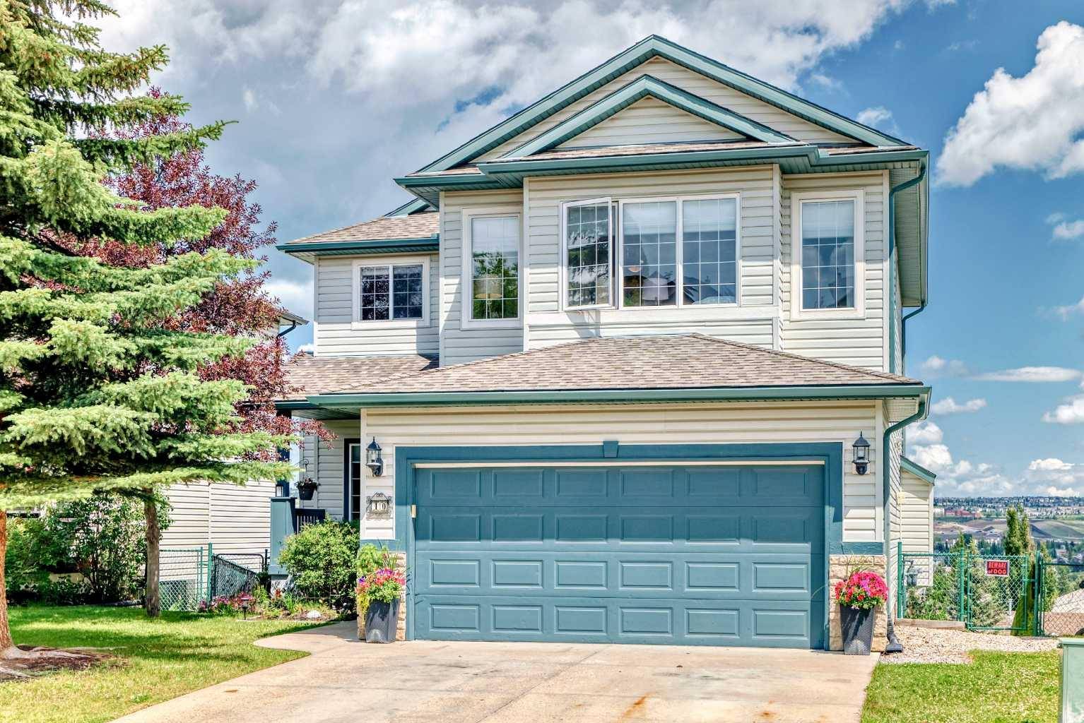 40 Bow Ridge DR, Cochrane, AB T4C 1V5