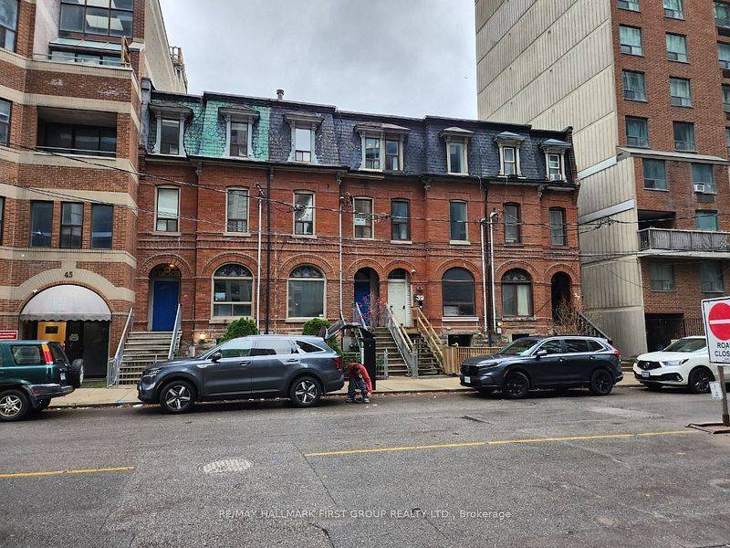 37 Mutual ST, Toronto C08, ON M5B 2A7
