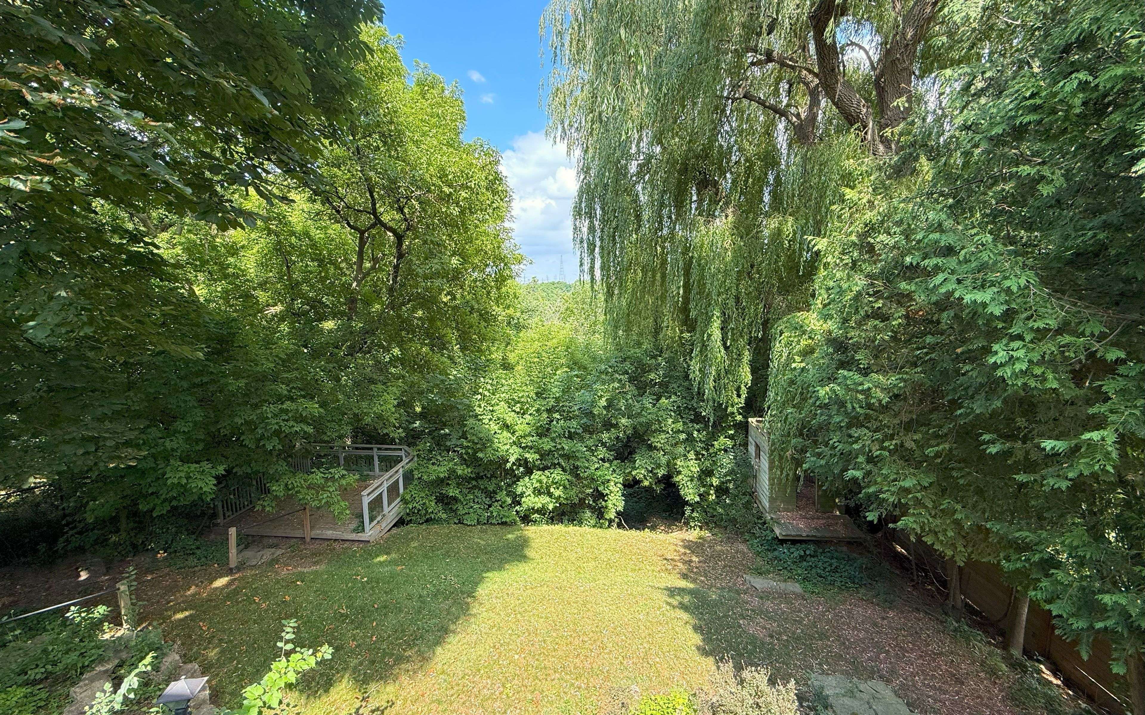 Toronto C15, ON M2K 2H7,113 Banstock DR