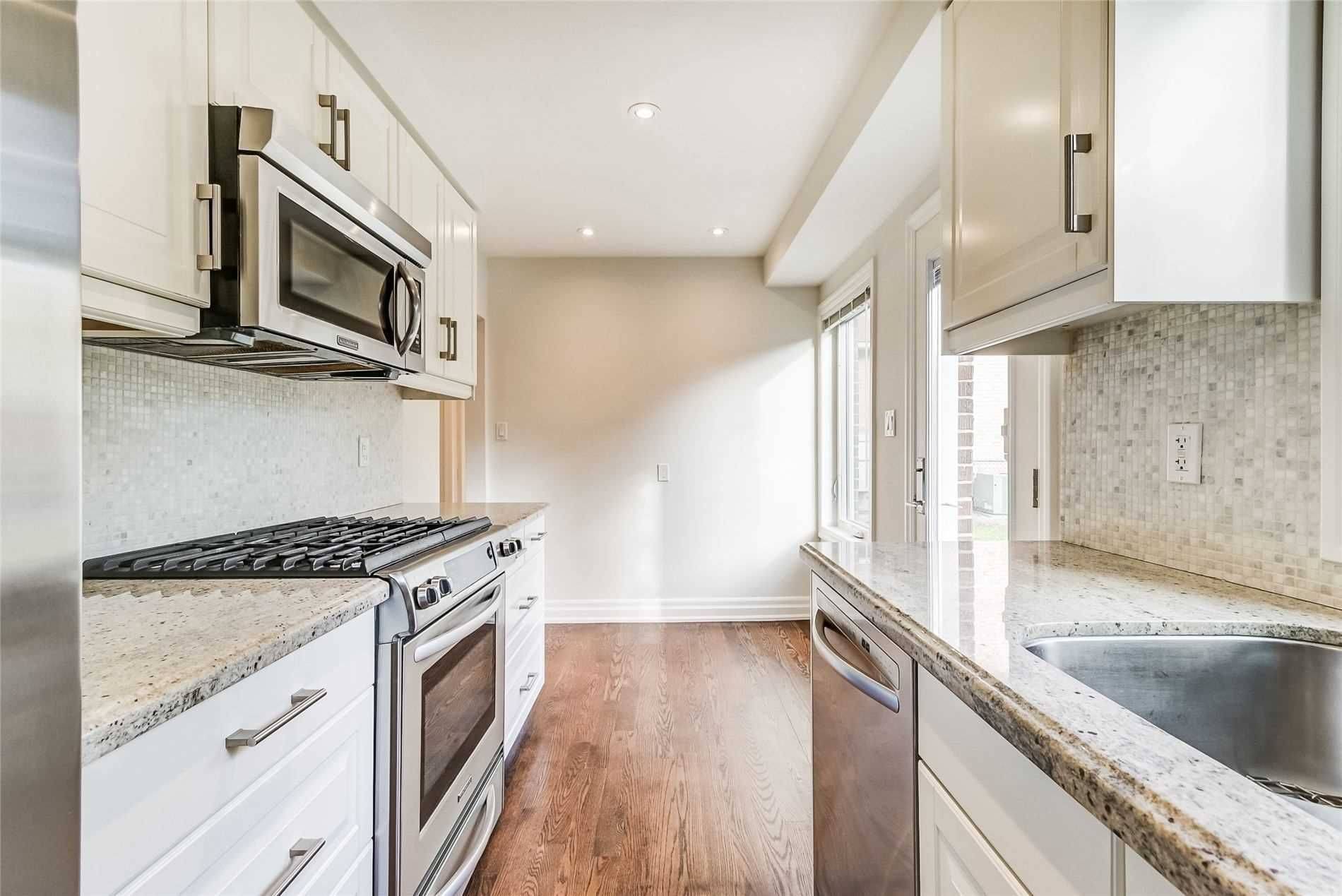 Toronto C07, ON M2N 2S7,11 Madeline RD
