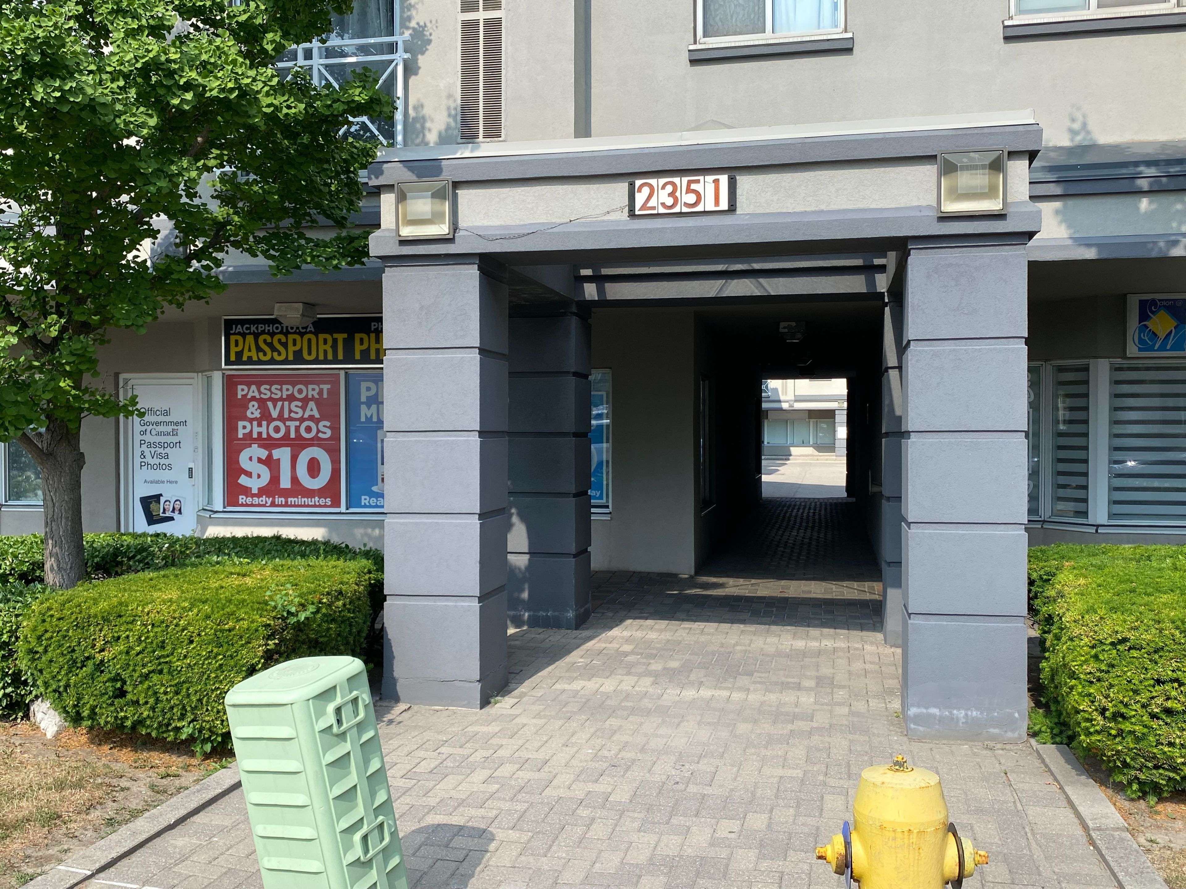 Toronto E07, ON M1T 3G9,2351 Kennedy RD #109