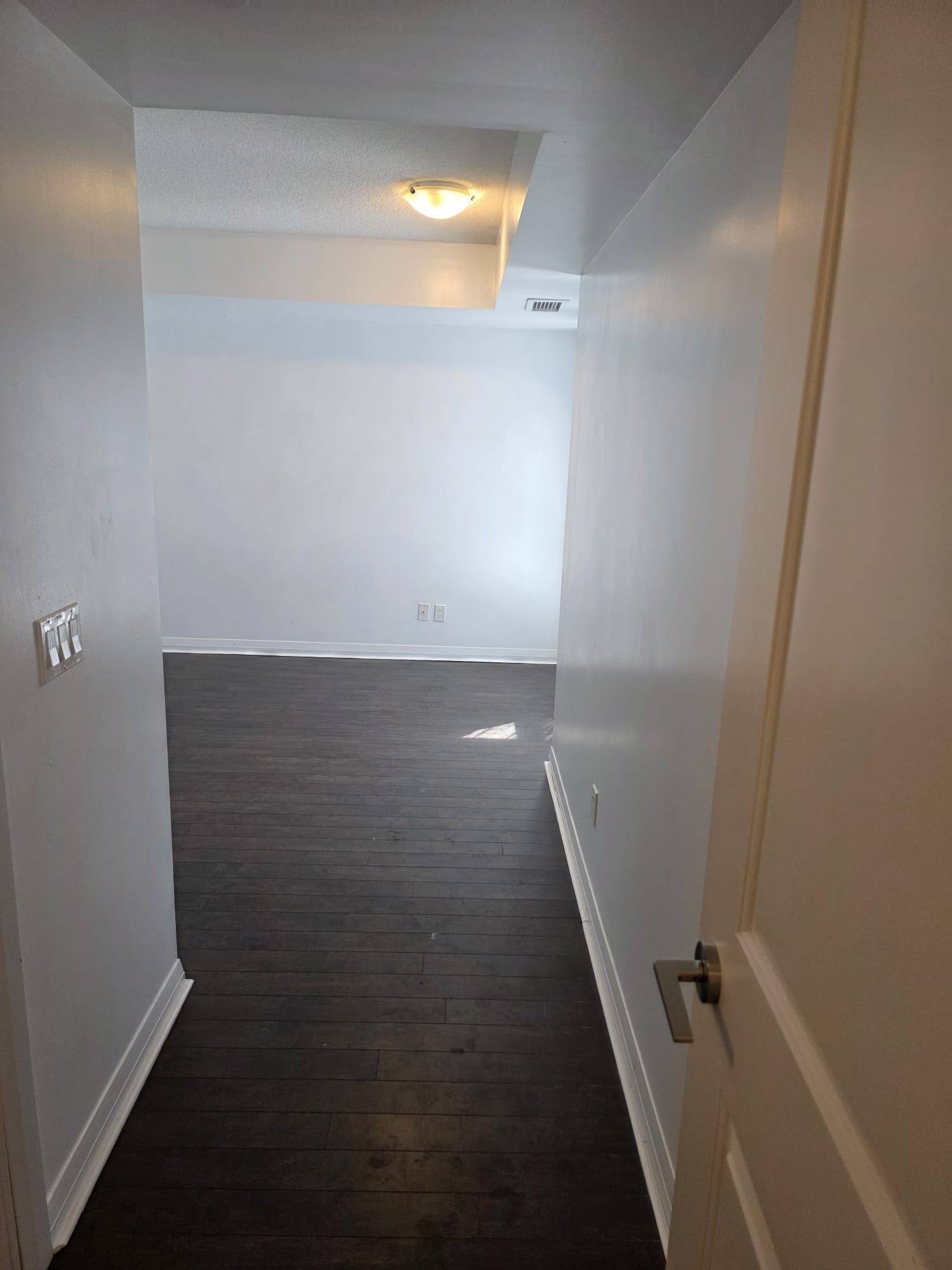 Toronto E09, ON M1G 0A6,30 Meadowglen PL #201
