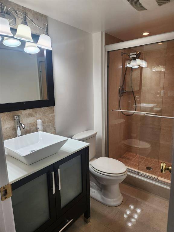 Aventura, FL 33180,20347 E WEST COUNTRY CLUB DRIVE