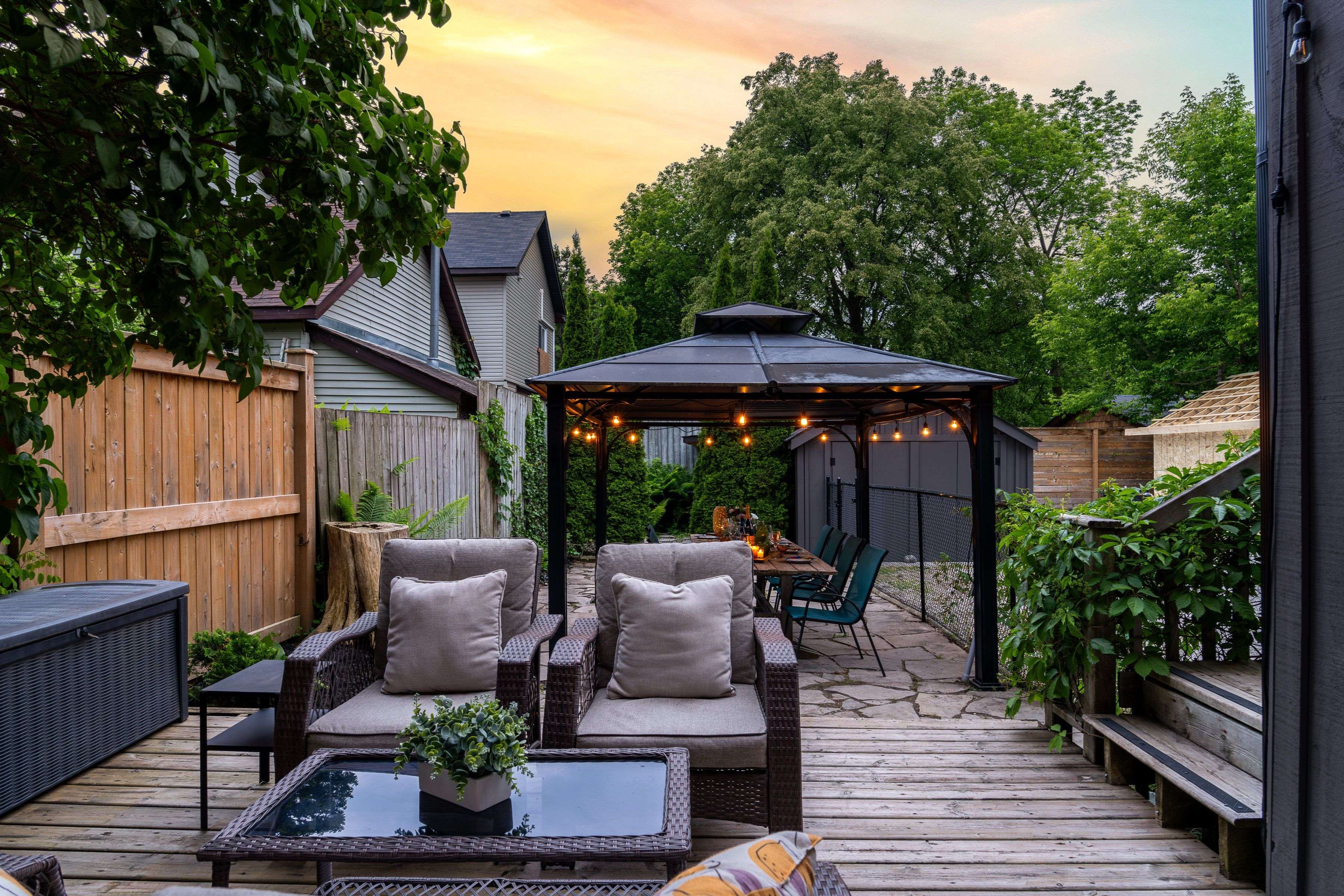 Collingwood, ON L9Y 2V7,344 Birch ST