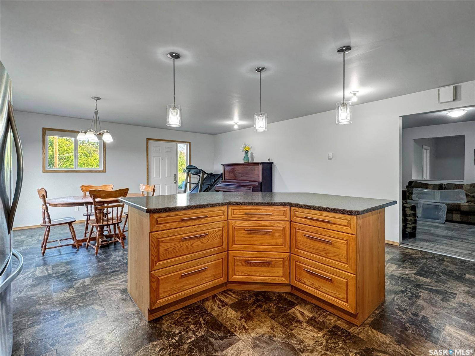 Ruddell, SK S0M 2S0,19 Elm STREET