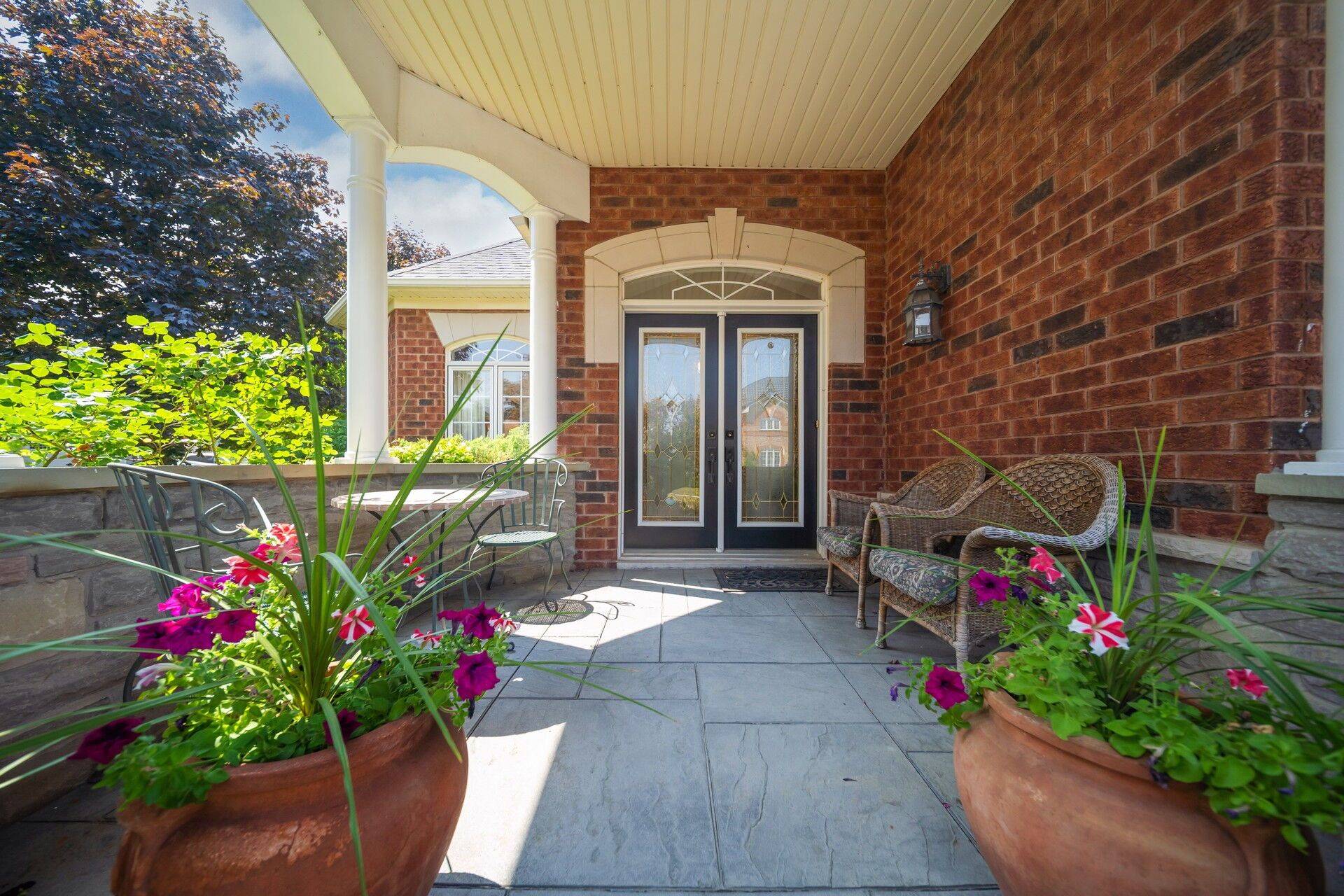Mississauga, ON L5W 1S9,944 Sombrero WAY