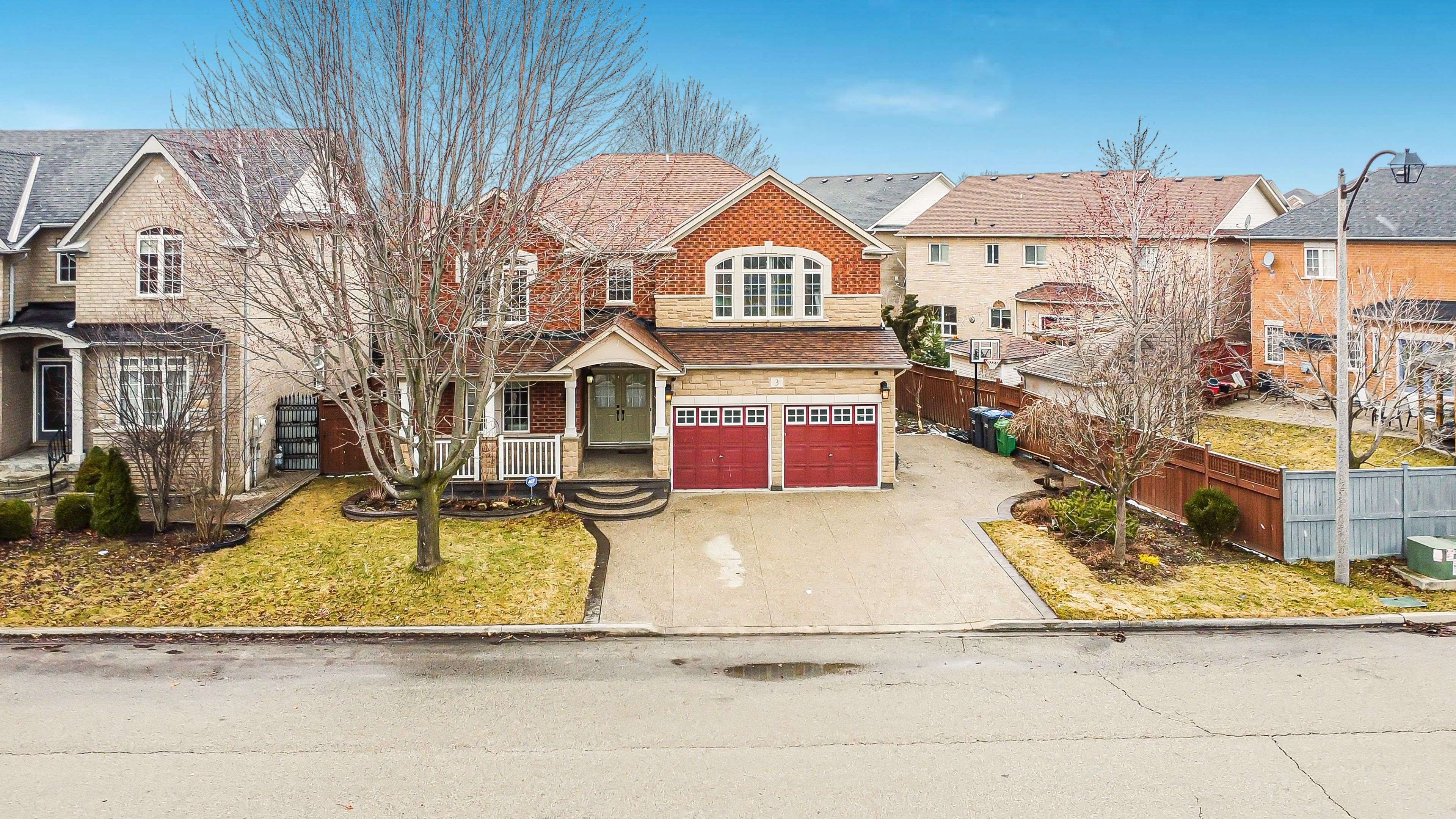 3 Turret CRES, Brampton, ON L7A 2N9