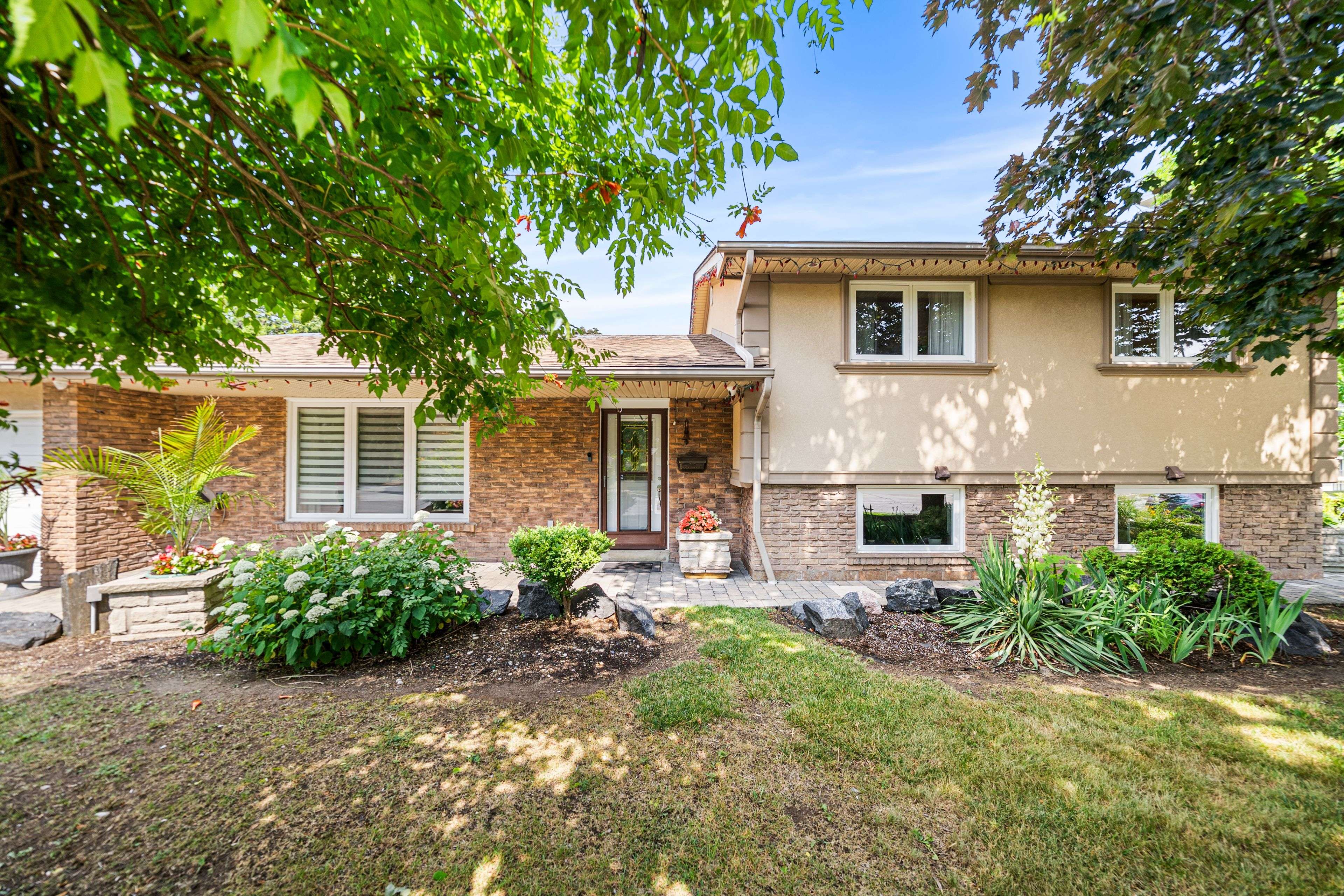Mississauga, ON L4Y 2N3,1045 Bloor ST