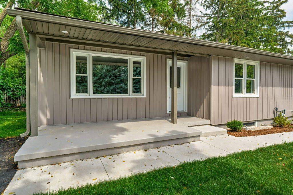 Lincoln, ON L0R 1B8,4290 Crescent AVE