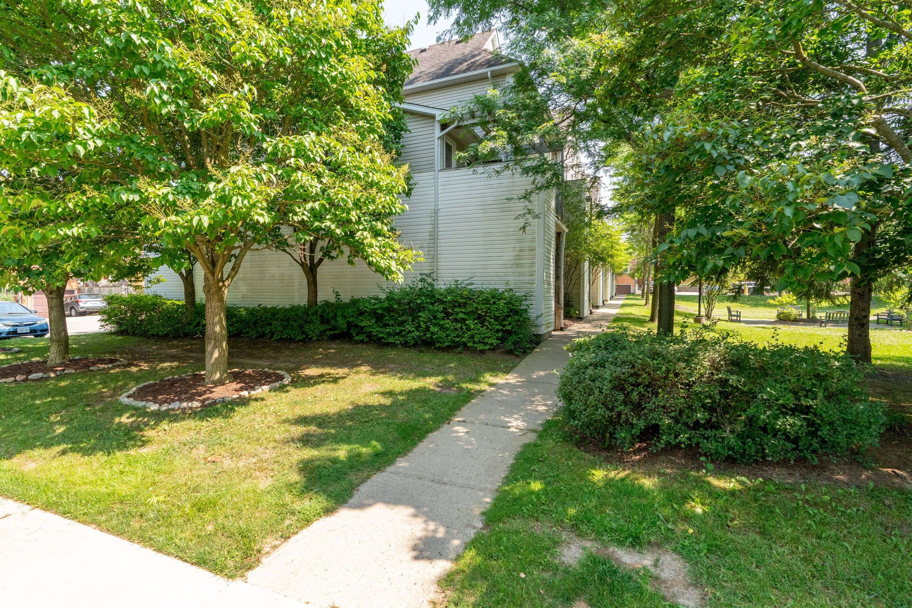 Waterloo, ON N2T 2N8,461 Beechwood PL #55