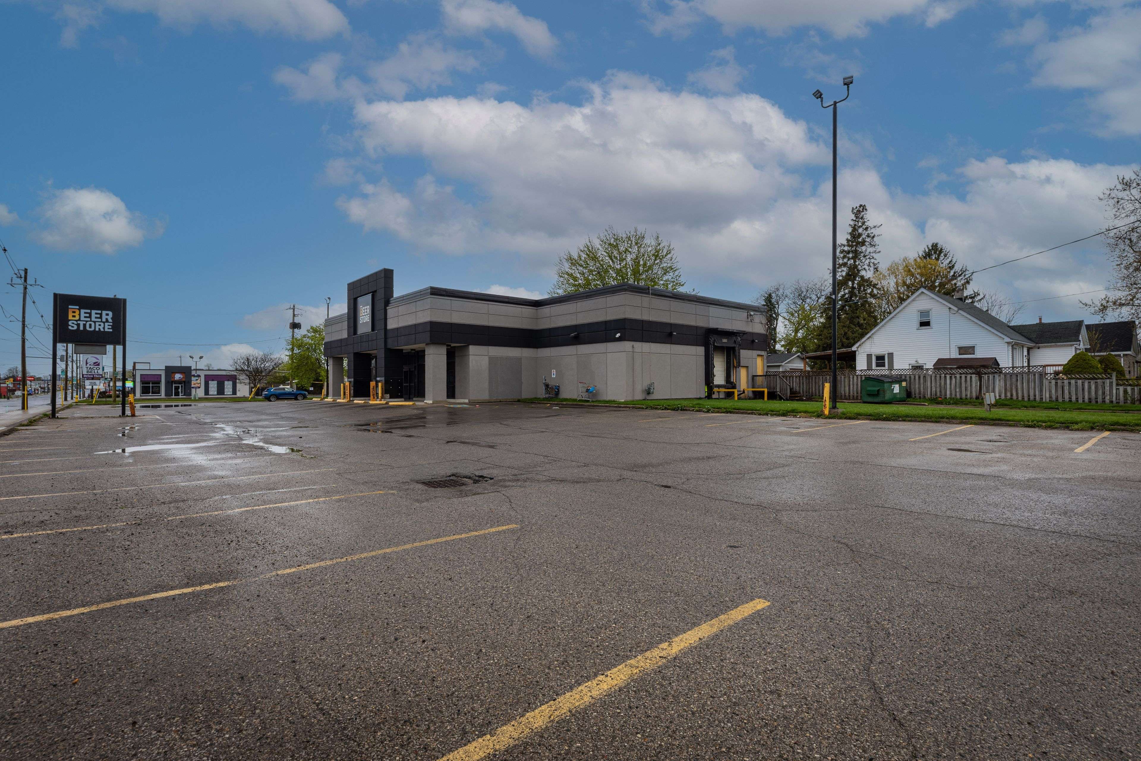 London East, ON N5W 3C2,1600 Dundas ST