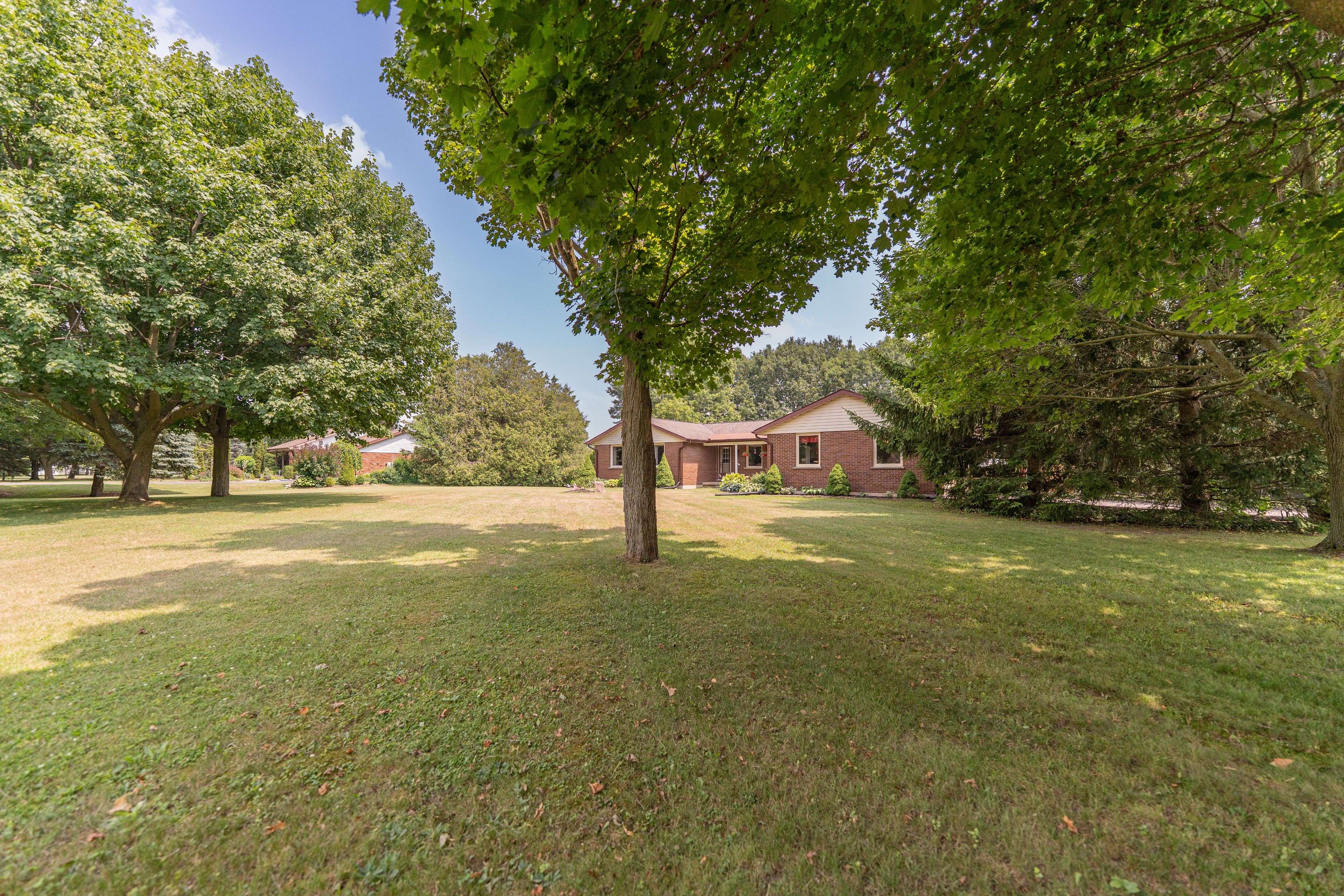Norfolk, ON N4G 4G7,660 Goshen RD