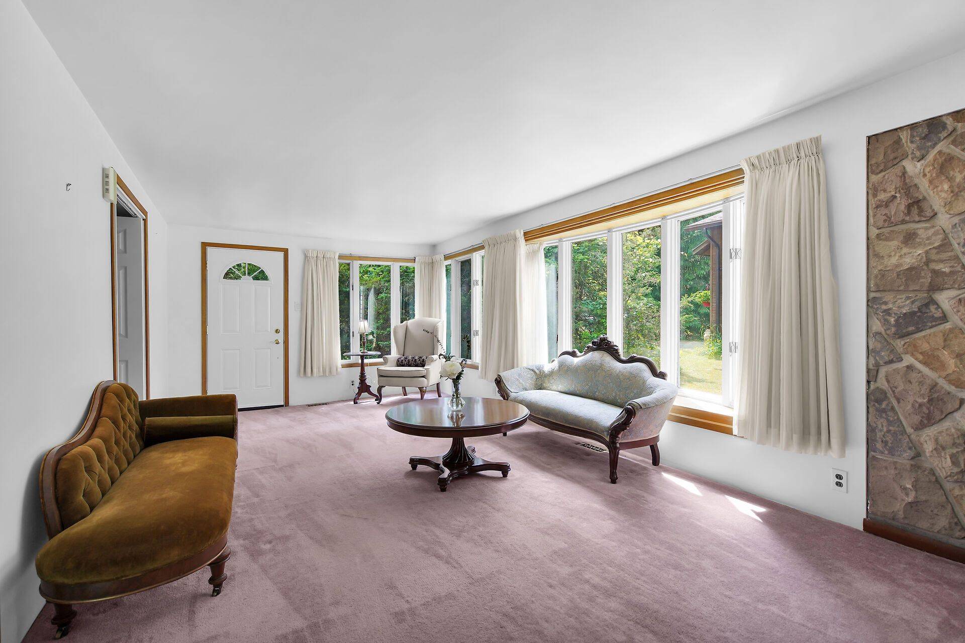 Lambton Shores, ON N0M 2L0,7624 Riverside DR