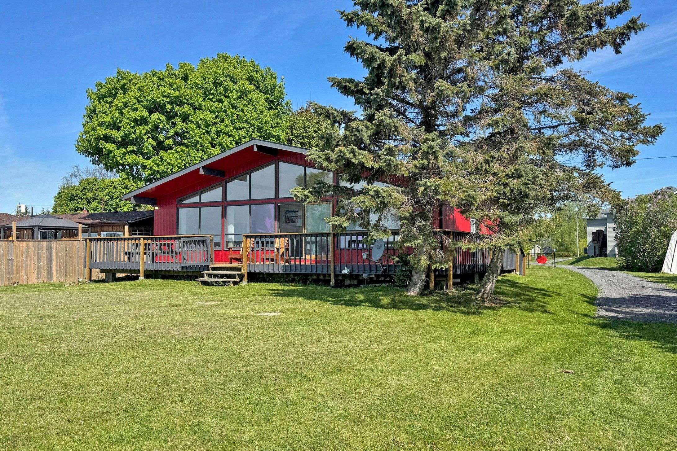 Brighton, ON K0K 1H0,40 Rabbit RD
