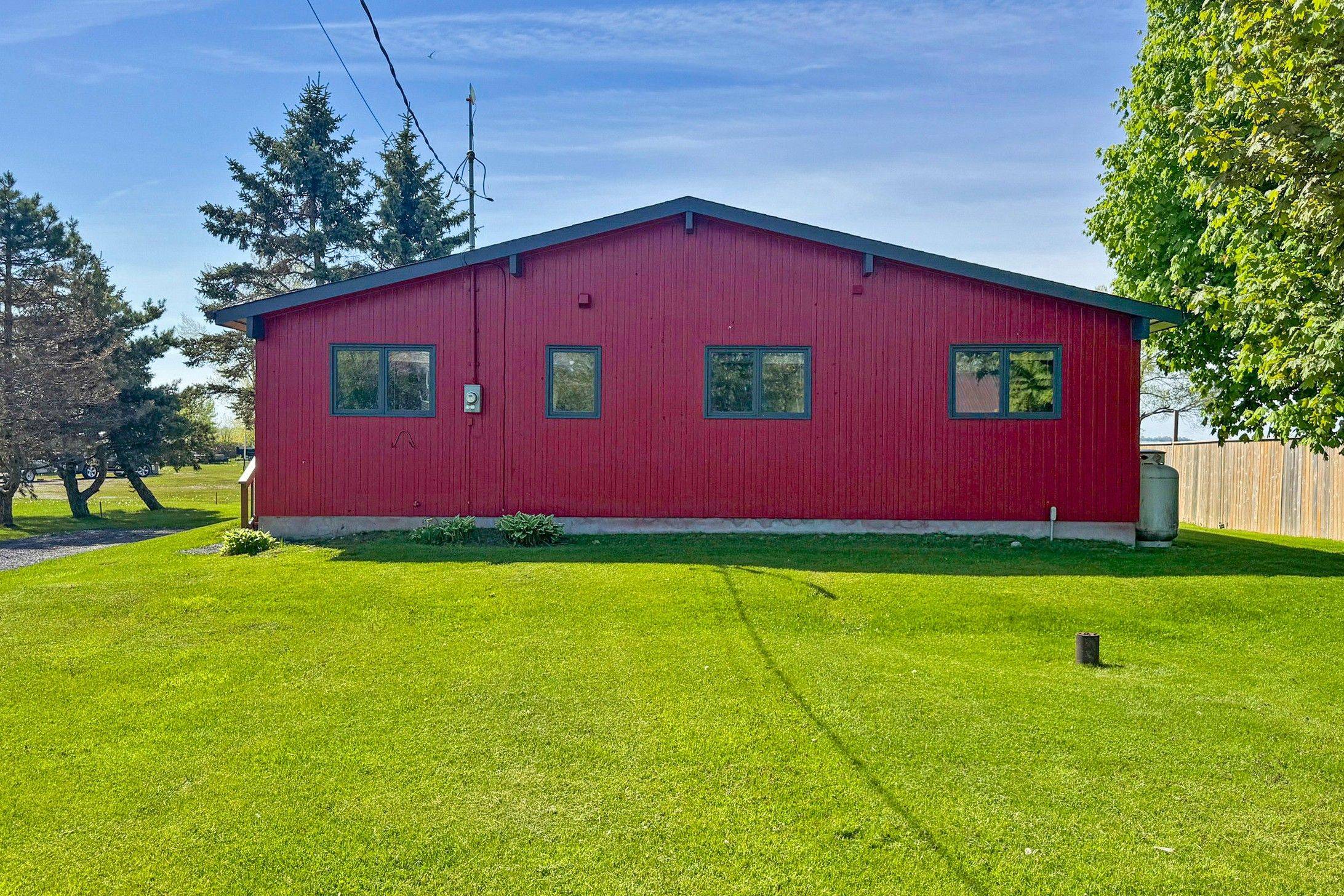 Brighton, ON K0K 1H0,40 Rabbit RD