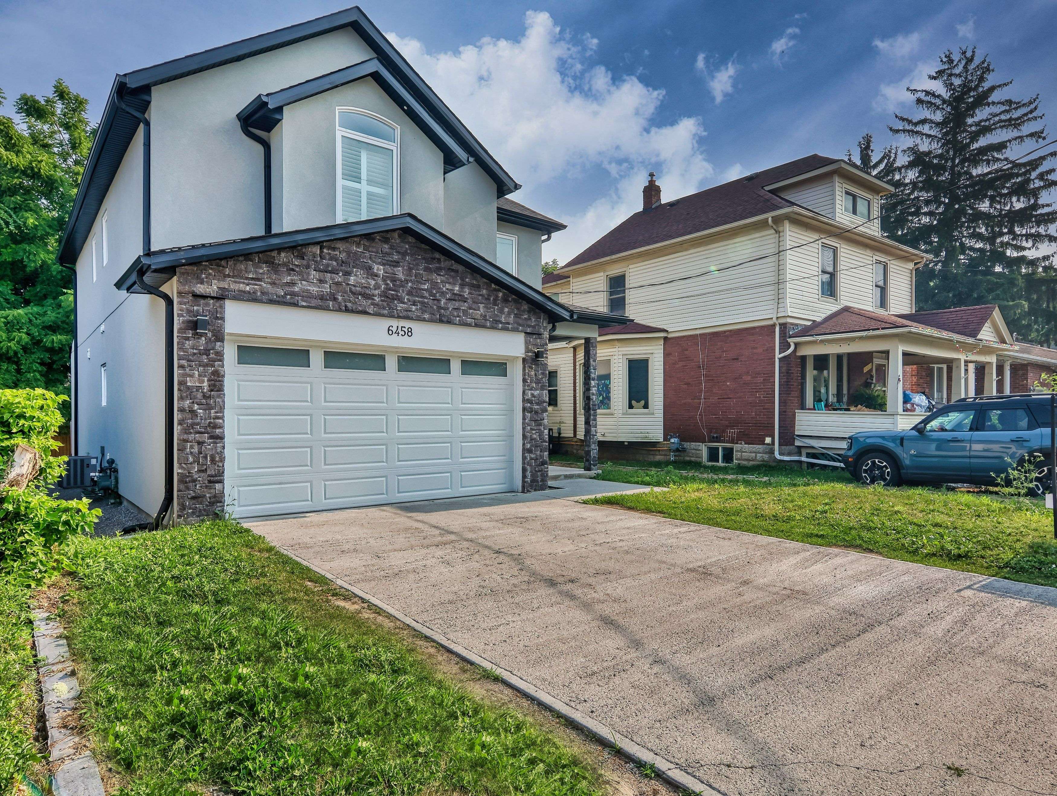 Niagara Falls, ON L2G 2C1,6458 Culp ST