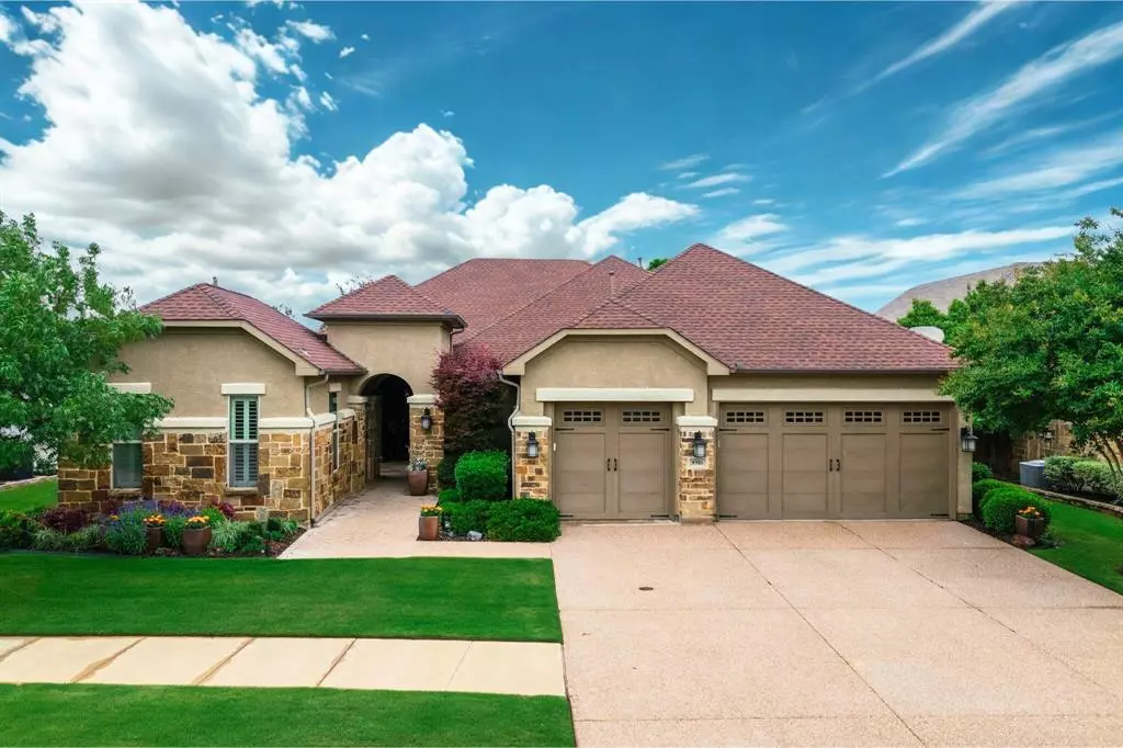 Denton, TX 76207,8916 Crestview Drive