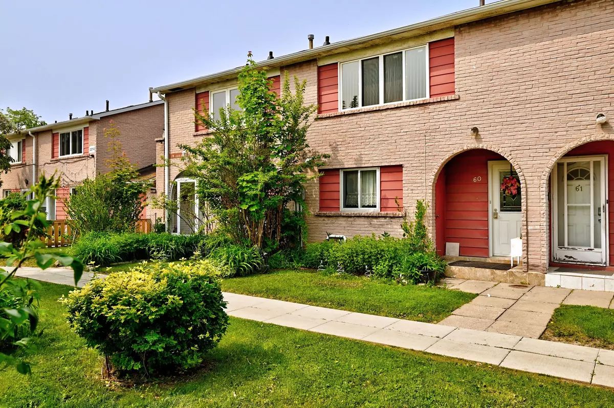 Toronto W10, ON M9V 4A3,2016 Martin Grove RD #60