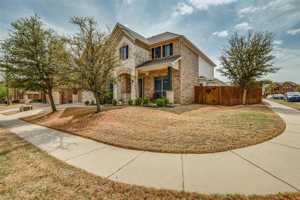 447 Brighton Street, Roanoke, TX 76262