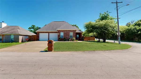 201 Pioneer Drive #A, Keene, TX 76059