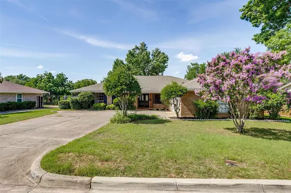 Fort Worth, TX 76133,4424 Foxfire Way