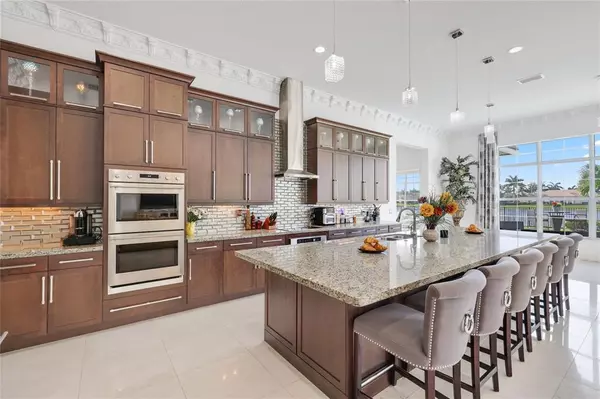 5700 N Sterling Ranch Dr, Davie, FL 33314