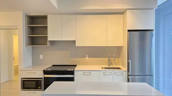 260 Malta AVE #707, Brampton, ON L6Y 6L7