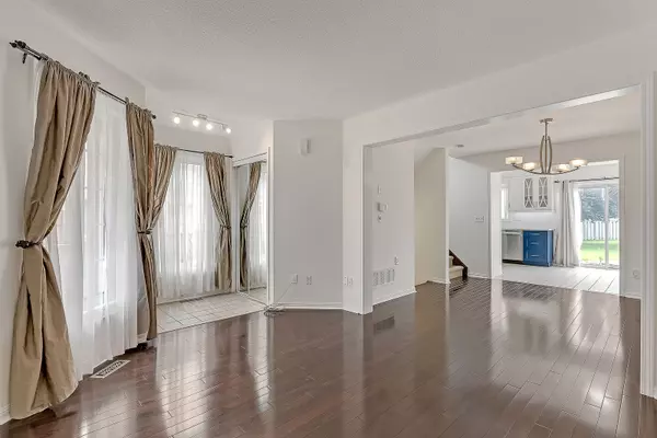 Mississauga, ON L5N 8B4,1458 Quest CIR