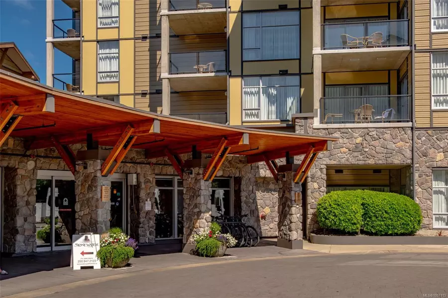 181 Beachside Dr #906D, Parksville, BC V9P 0B1