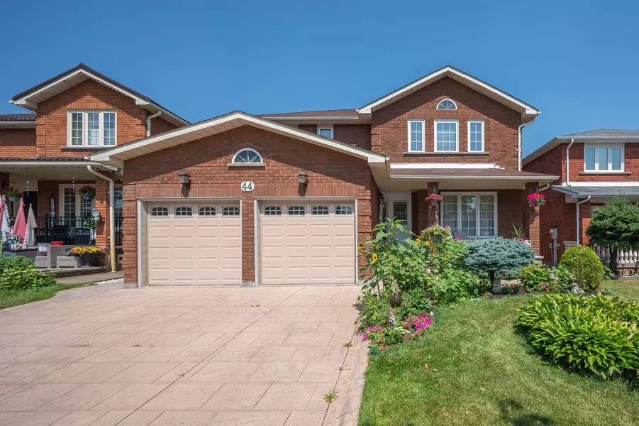 44 Wexford RD, Brampton, ON L6Z 2W3