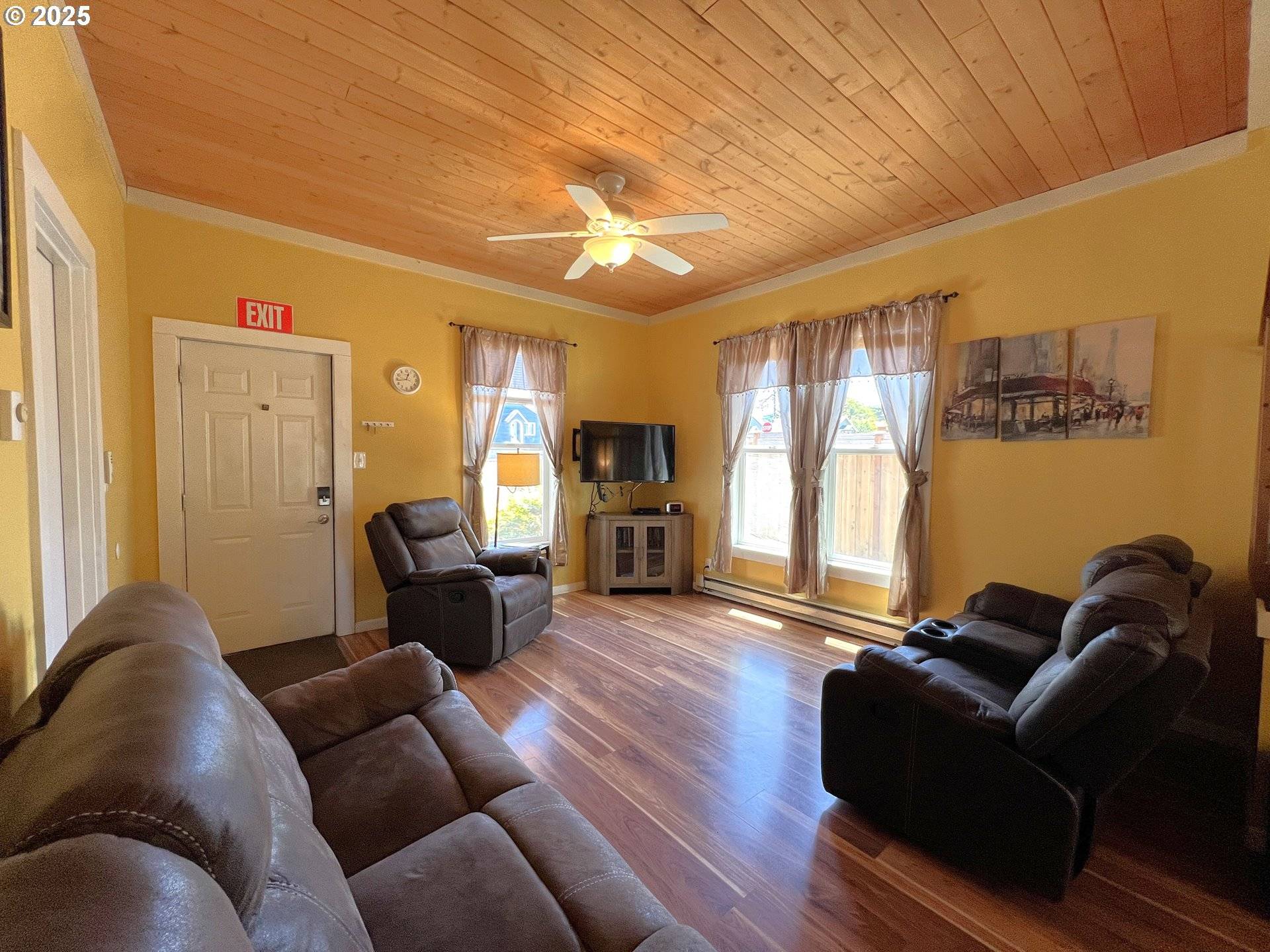 North Bend, OR 97459,1678 MEADE ST