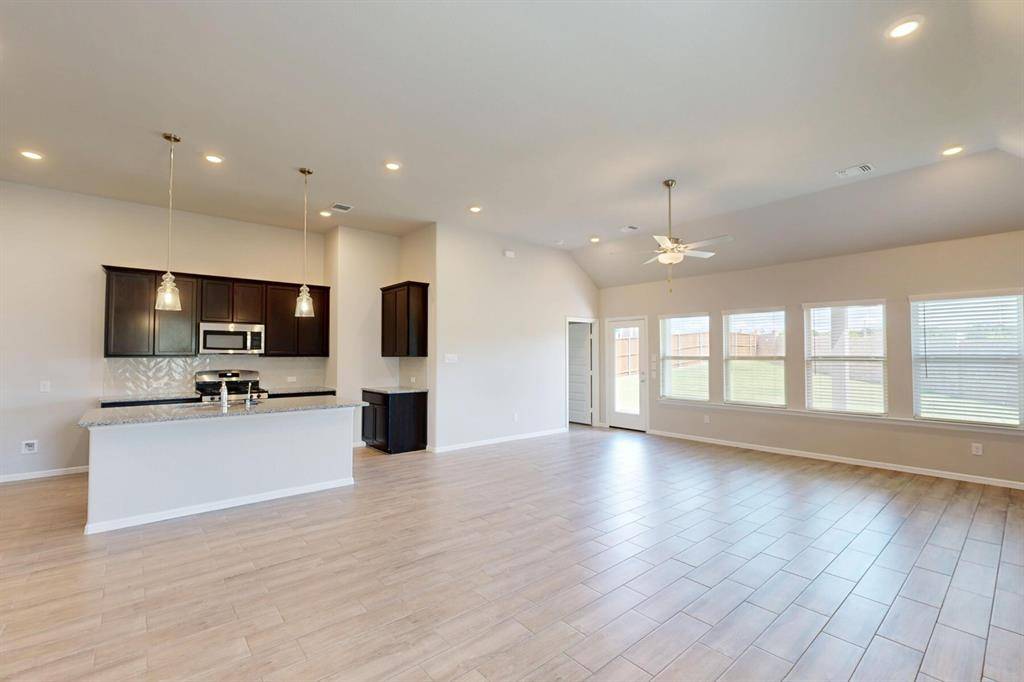 Denton, TX 76208,3417 Goshawk Drive