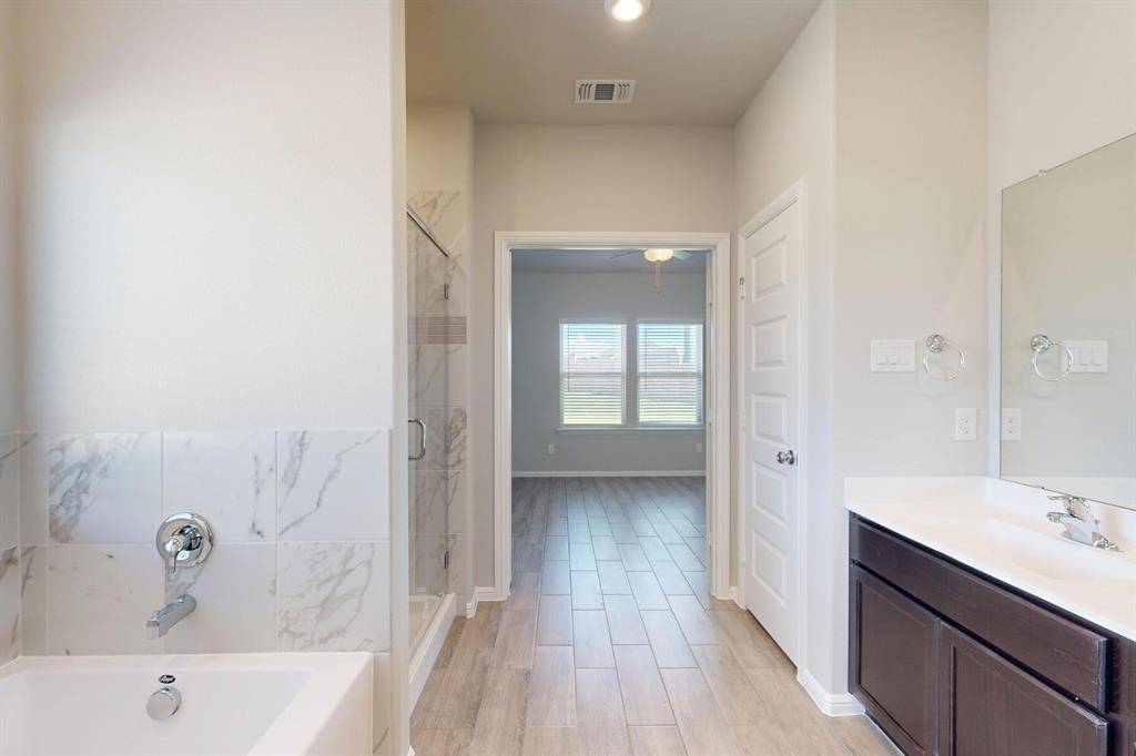 Denton, TX 76208,3417 Goshawk Drive