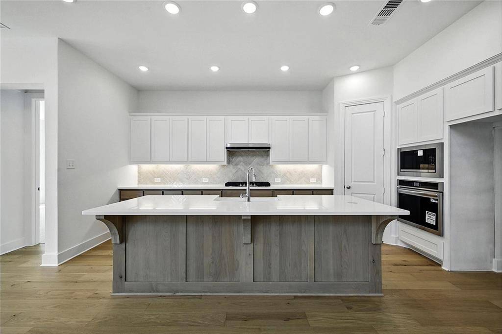 Van Alstyne, TX 75495,508 Orchard Place