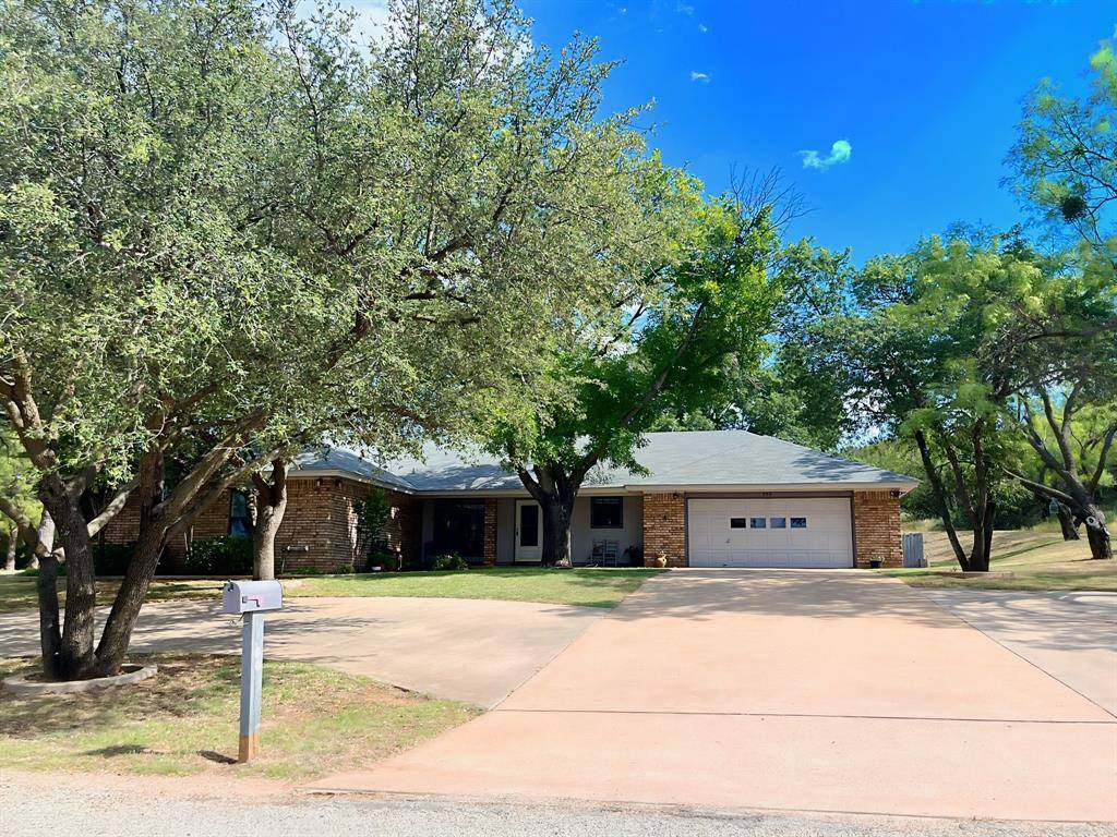 117 Mesquite Lane,  Sweetwater,  TX 79556