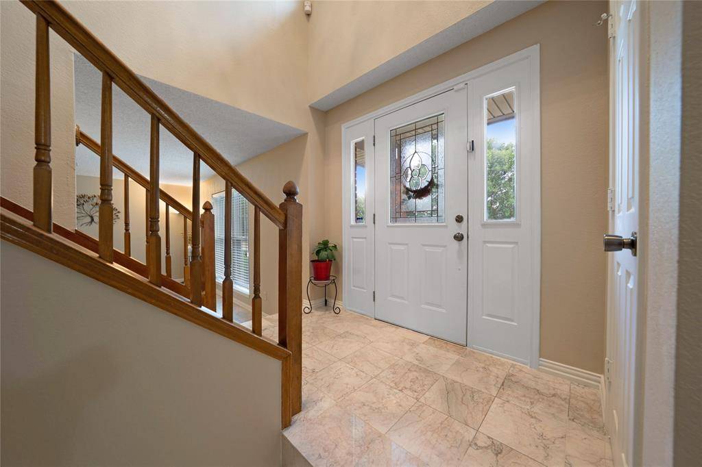 Carrollton, TX 75010,1109 Holly Drive