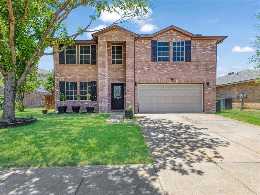 5129 Weather Rock Lane, Fort Worth, TX 76179