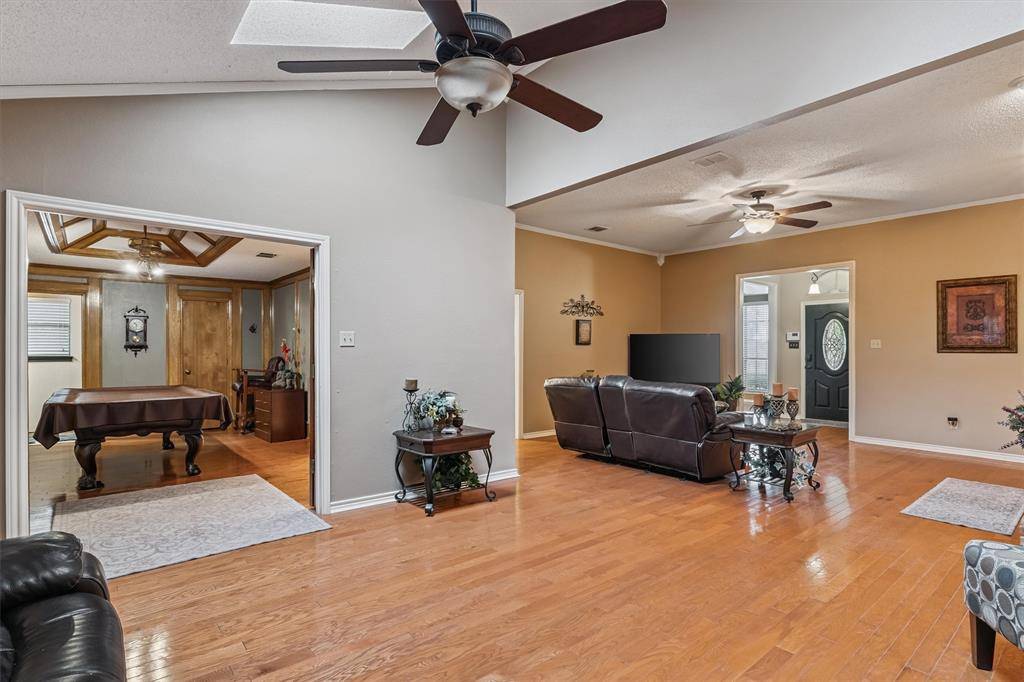 Mesquite, TX 75150,4929 Saint James Court