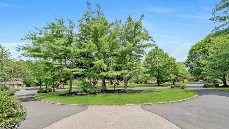 Franklin Lakes Boro, NJ 07417,301 Hopper Ct