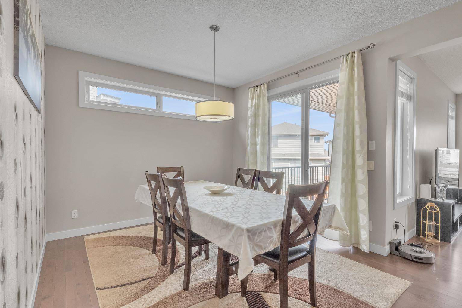 Calgary, AB T2X 0R3,145 Walden PARK Southeast