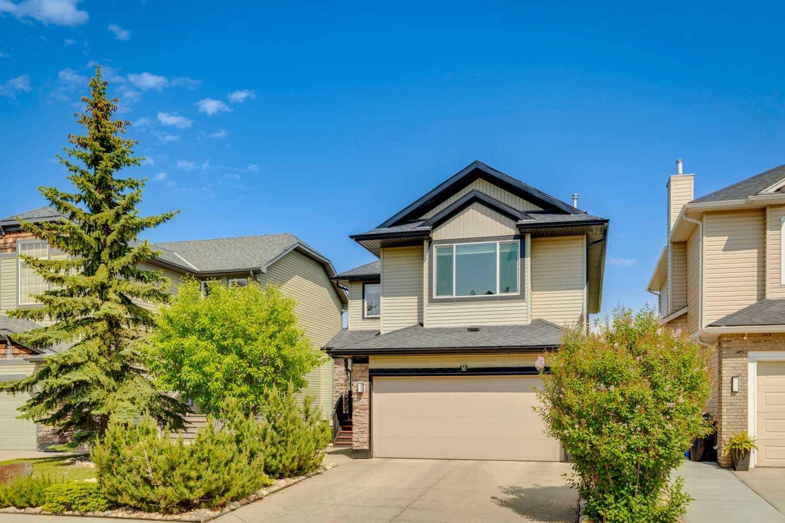 16 Cougarstone MNR Southwest, Calgary, AB T3H 5N4